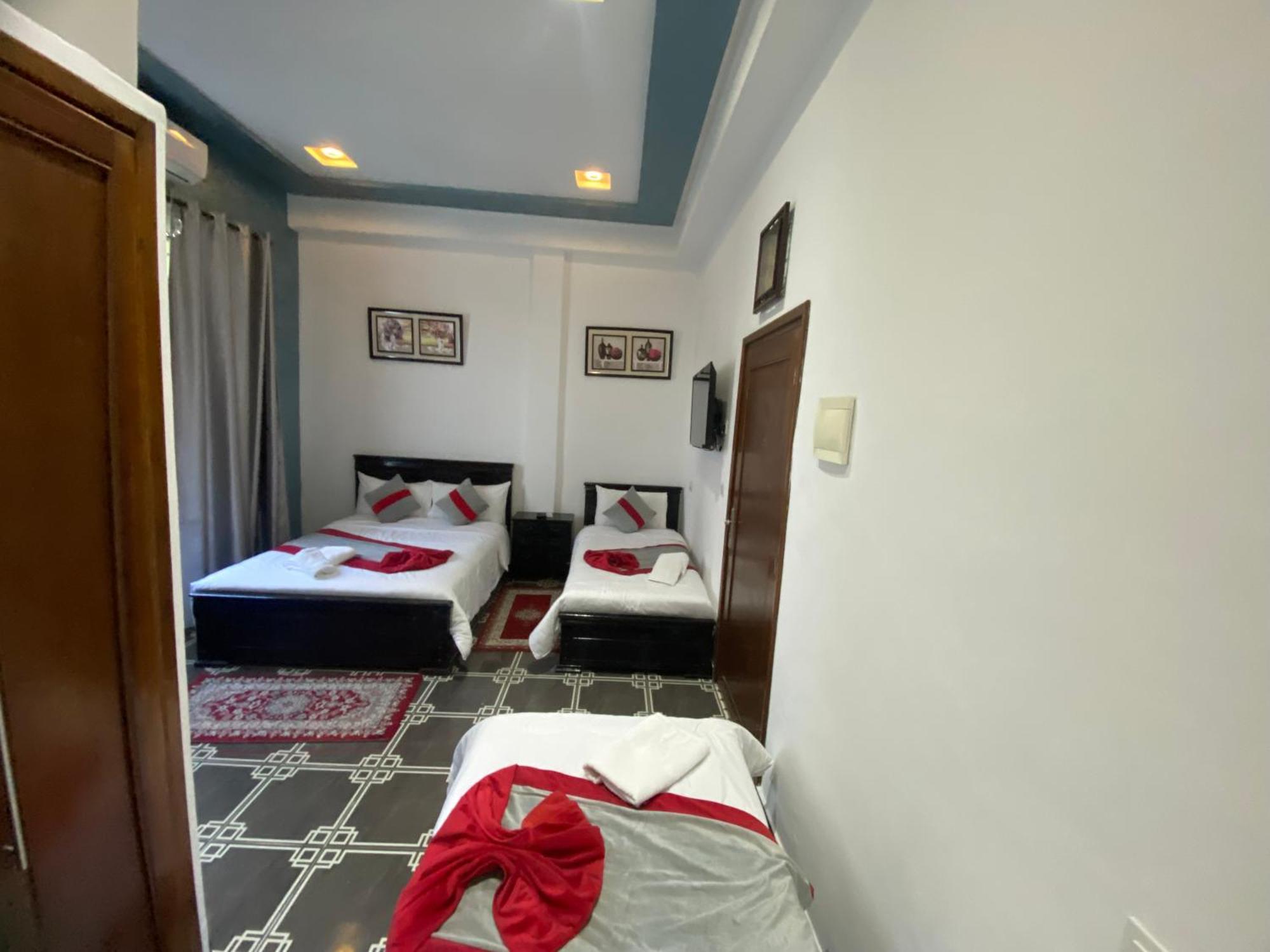Hotel Biarritz 丹吉尔 外观 照片