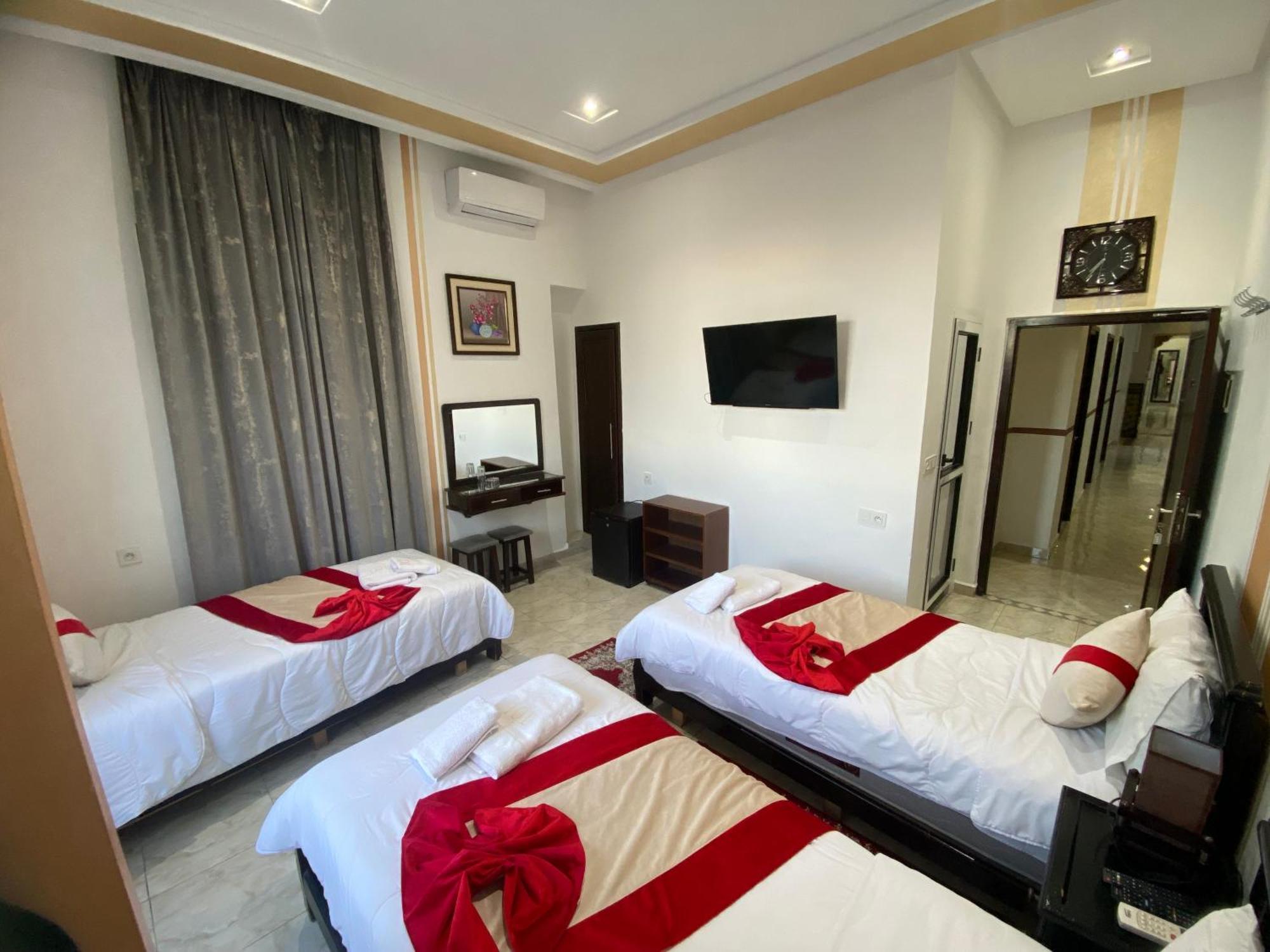 Hotel Biarritz 丹吉尔 外观 照片